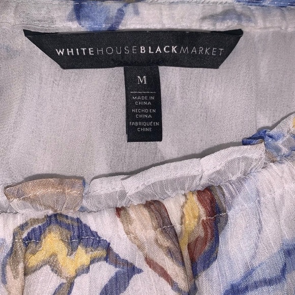 White house black market size medium top 🤍💙 NWOT - Picture 3 of 6